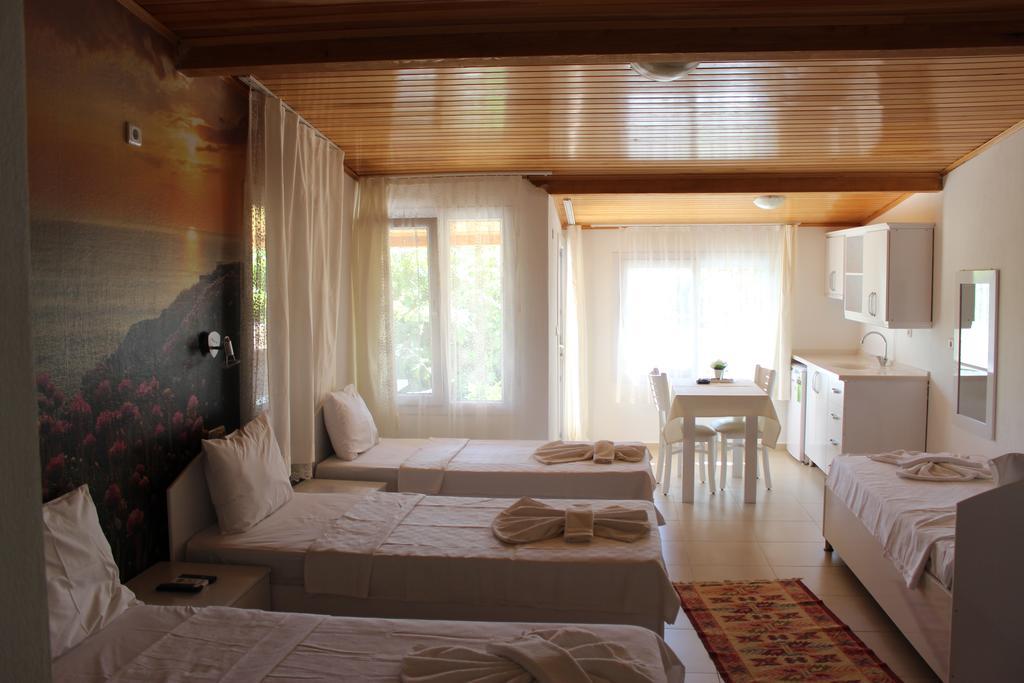 Huzur Hotel Siğacık Bagian luar foto